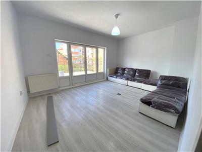 Spatiu, 155mp, Recent Renovat, Terasa 40mp, zona Avram Iancu