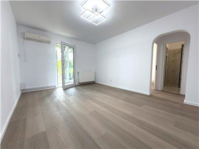 Prima Inchiriere! Spatiu Birouri, 50mp, Vitrina 4mp, zona Socar
