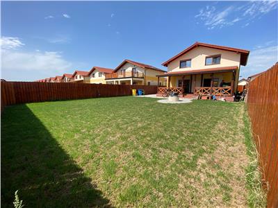 Casa cu 4 camere, Curte 350mp, 3 Parcari, Cristian