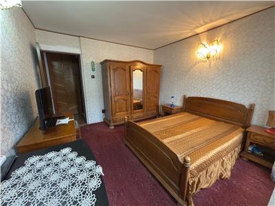 Apartament 3 camere, 75mp, Decomandat, cu Parcare, zona Magnolia